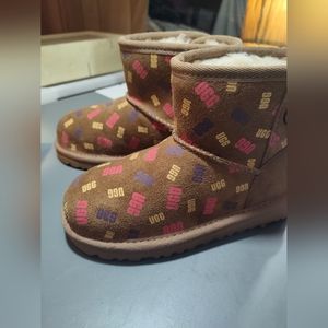 Ugg Jona Confetti Logo Boots